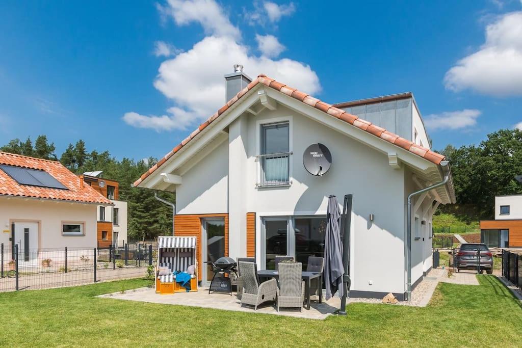 5 Sterne-Ferienhaus Eisvogel Am See Mit Sauna Und Kamin Krakow am See Luaran gambar