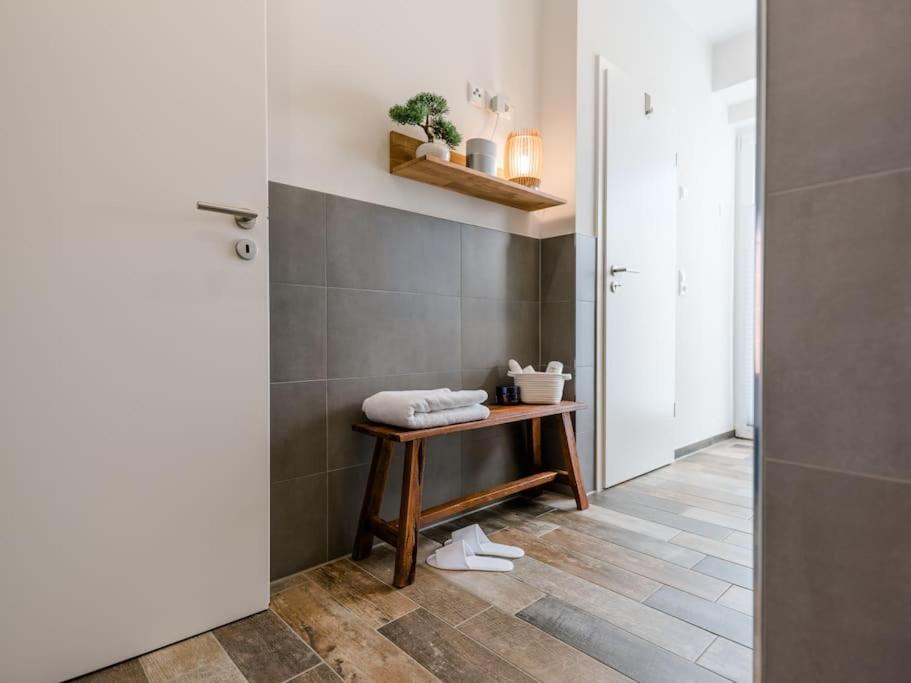 5 Sterne-Ferienhaus Eisvogel Am See Mit Sauna Und Kamin Krakow am See Luaran gambar